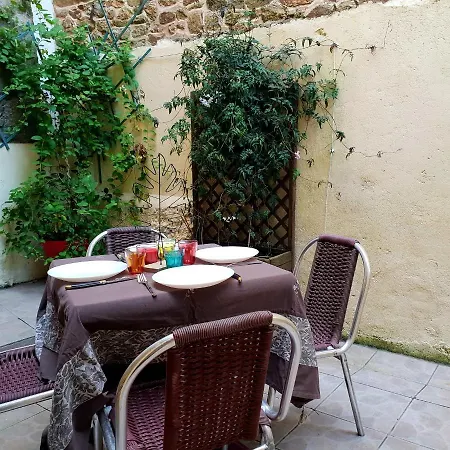 Holiday home Le Ty Rose *